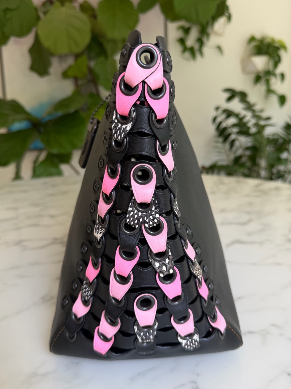 1941 Rogue Tote With Snakeskin Coach Link Detail Pink Black Leather Bag 86919 - Picture 5 of 14